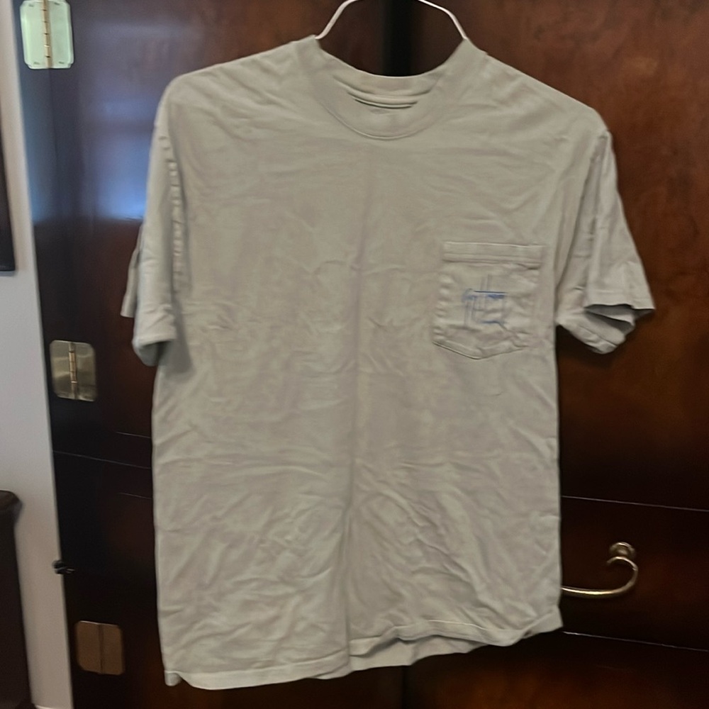 Guy Harvey men’s t shirt. Good used condition